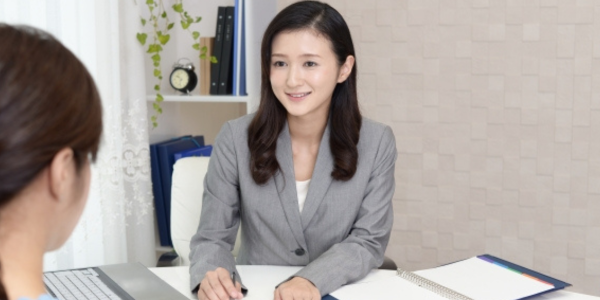 令翠学は生年月日をもとに、その人の運命を鑑定する運命分析学です。
